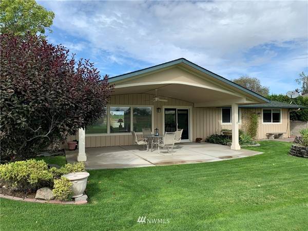 1289 Fairway DR NE, Moses Lake, WA 98837