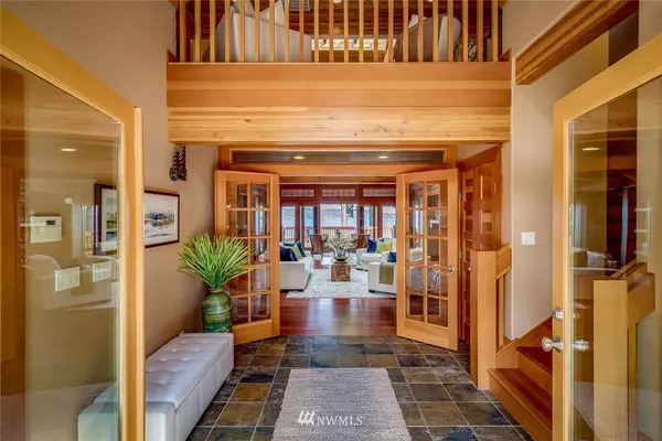 Bainbridge Island, WA 98110,17200 Kinnear PL NE