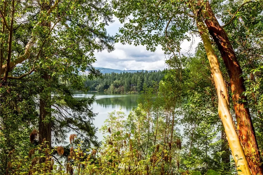 22327 Overlake LOOP SE, Yelm, WA 98597