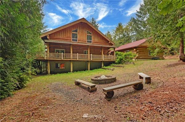 200 E Sea Vista LN, Grapeview, WA 98546