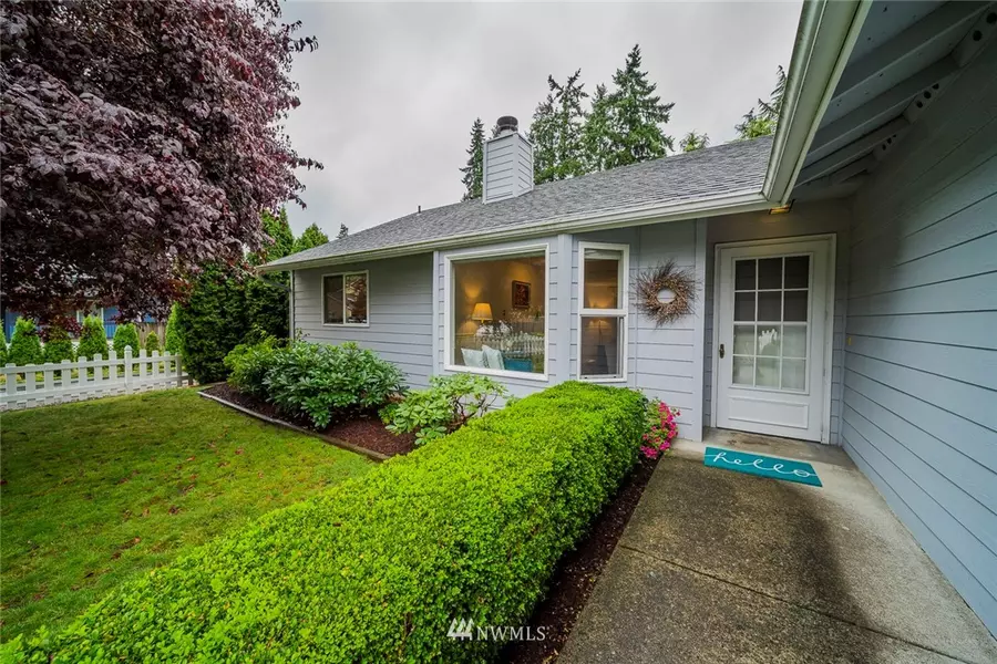 2220 201st PL SW, Lynnwood, WA 98036