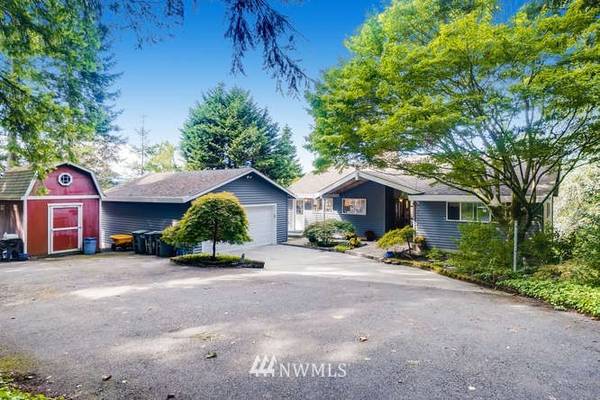 7122 NE 162ND ST, Kenmore, WA 98028