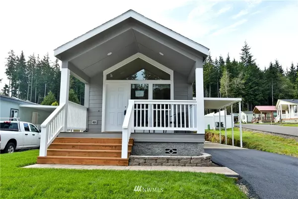 1019 Stanford DR #48, Cosmopolis, WA 98537