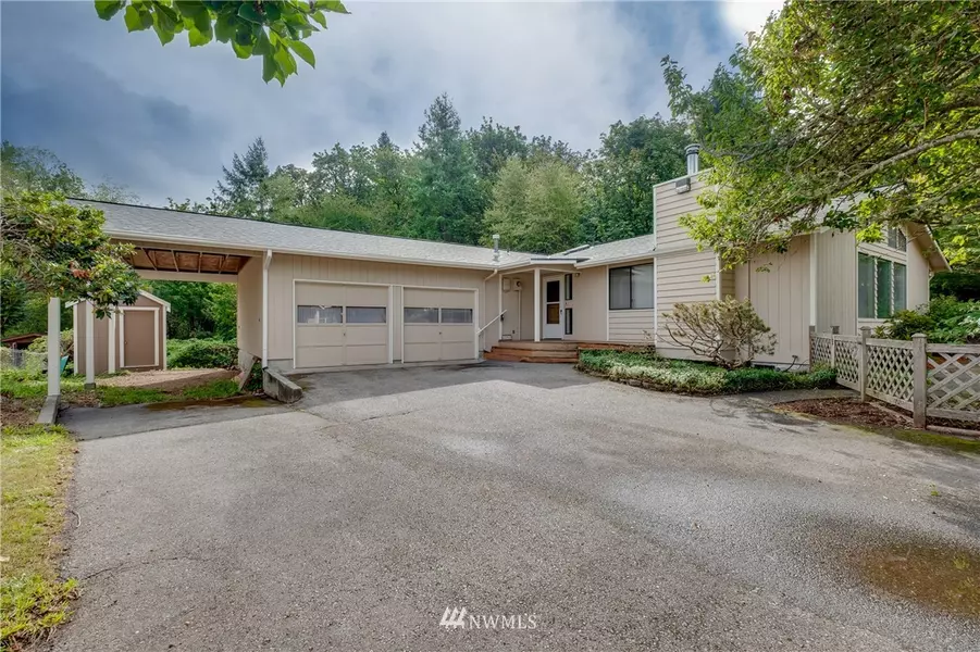 3350 Garland LN NE, Bremerton, WA 98310