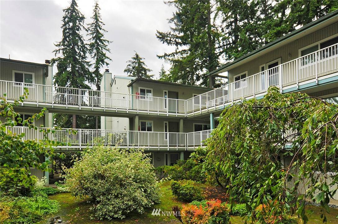 5808 200th ST SW #B, Lynnwood, WA 98036