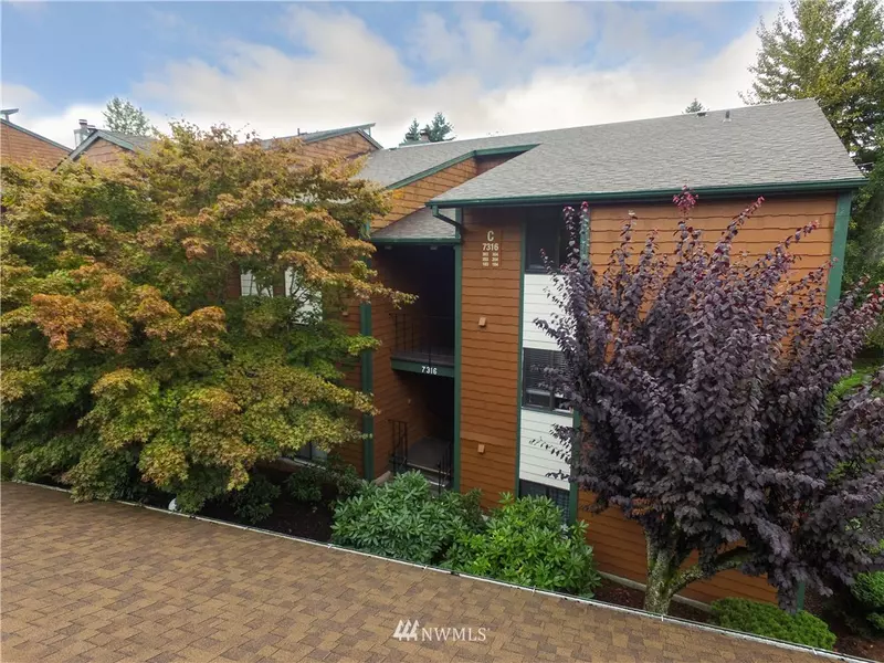 7316 North Skyview Place #C-203, Tacoma, WA 98406