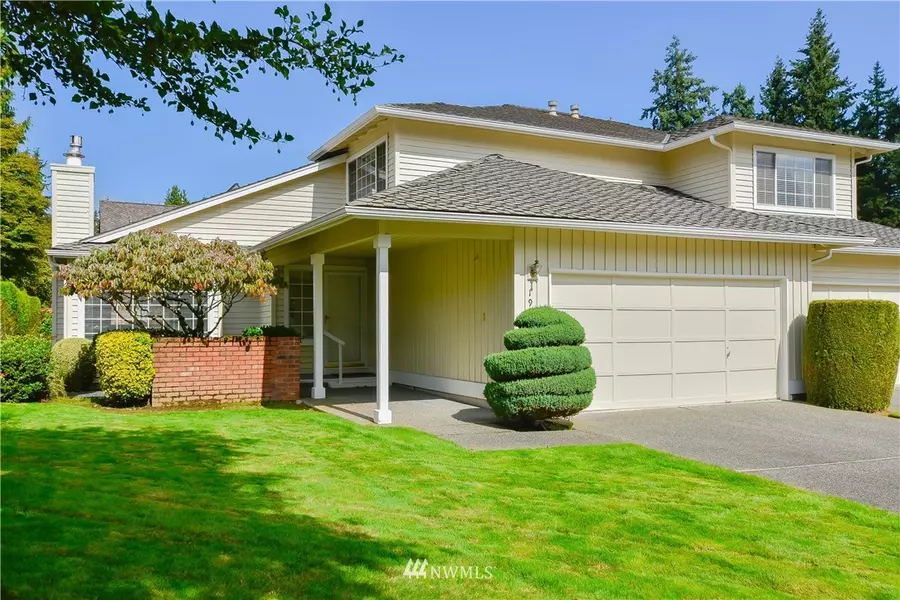 1917 Mill Pointe DR SE, Mill Creek, WA 98012