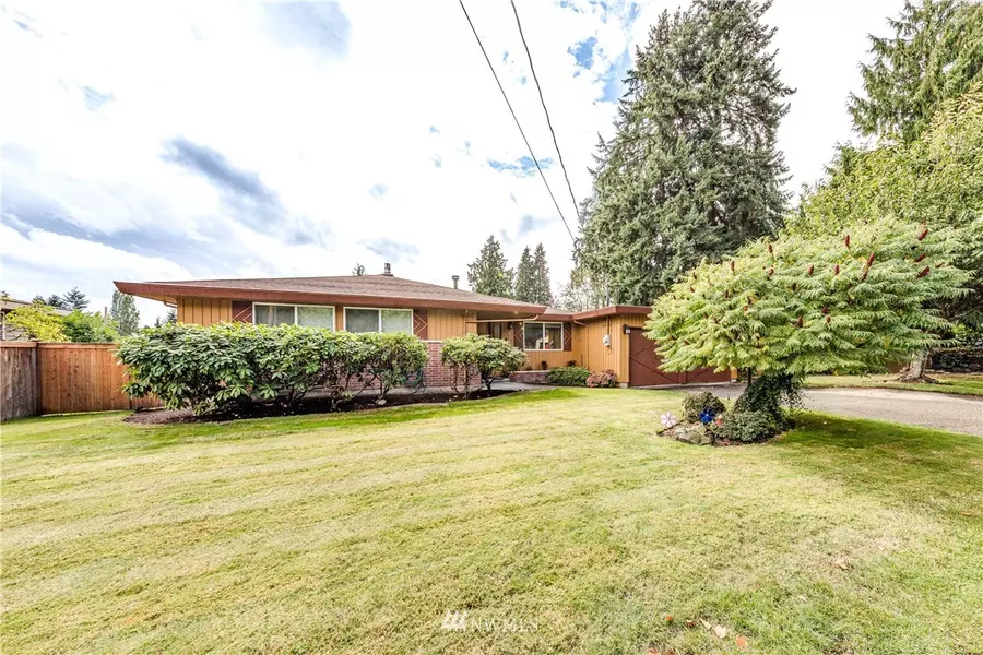 2115 N 156th PL, Shoreline, WA 98133