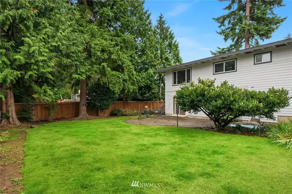 16728 NE 28th ST, Bellevue, WA 98008