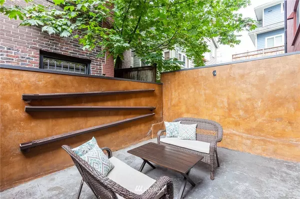 752 Bellevue AVE E #106, Seattle, WA 98102