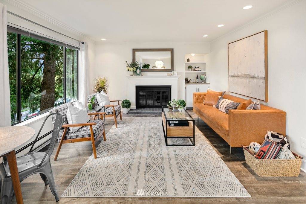 3818 Lake Washington BLVD SE #3C, Bellevue, WA 98006