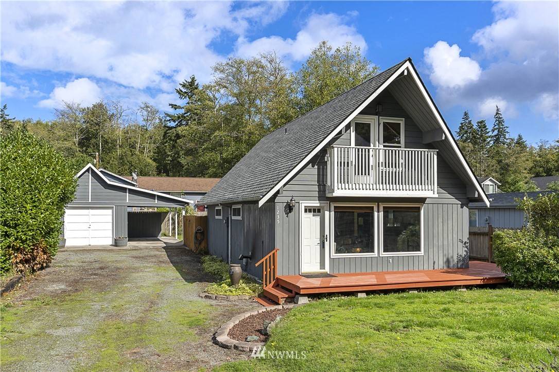 1235 Leahy DR, Coupeville, WA 98239