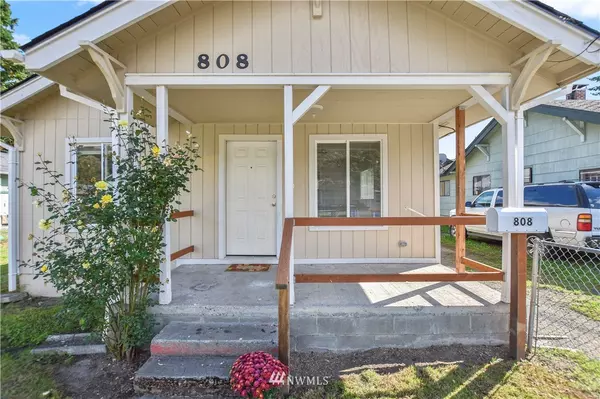 808 N 1st, Kelso, WA 98626
