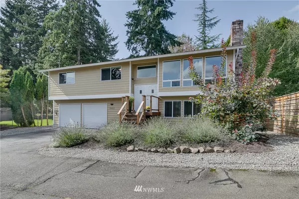 19417 58th AVE NE, Kenmore, WA 98028