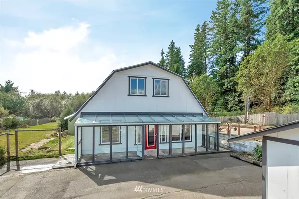 897 NW Hogan LN, Bremerton, WA 98311