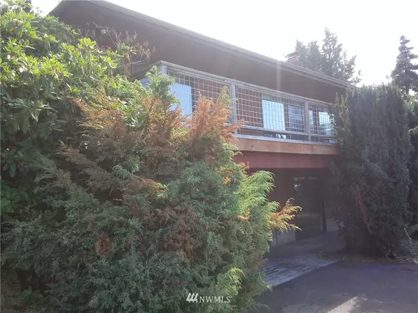 Port Townsend, WA 98368,220 Colman DR