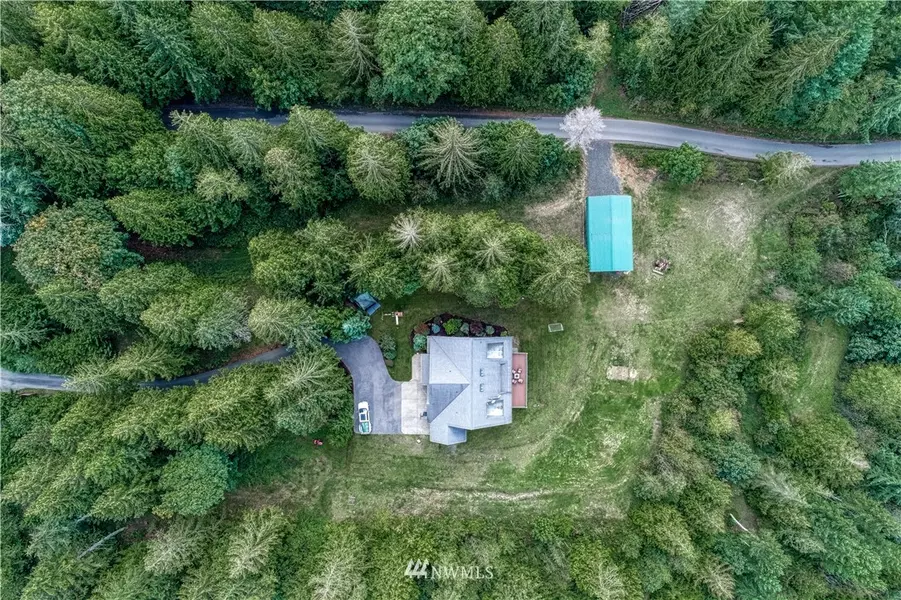 6401 Buckshot PL NW, Seabeck, WA 98380