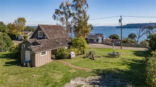 20505 Chautauqua Beach RD SW, Vashon, WA 98070