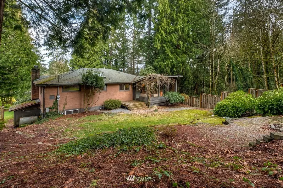 16622 SE Newport WAY, Bellevue, WA 98006