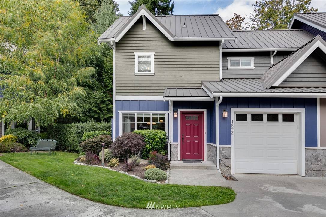 1824 Sakai Village LOOP, Bainbridge Island, WA 98110