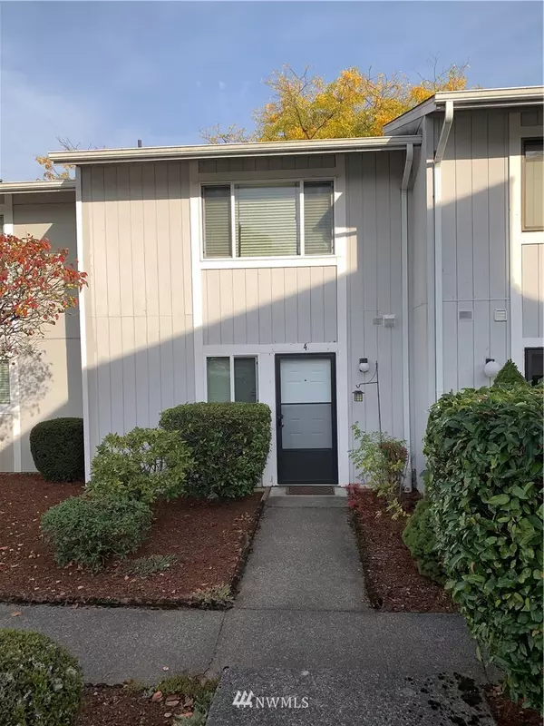 Kent, WA 98030,10617 SE 252nd ST #M4