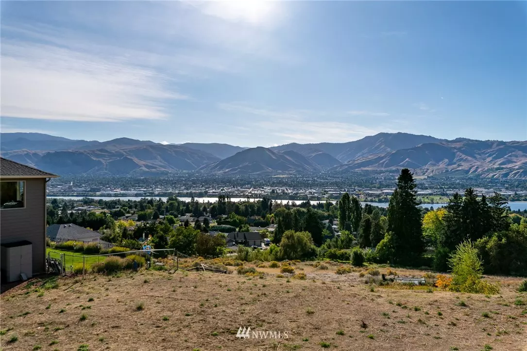 East Wenatchee, WA 98802,2580 Catalina AVE