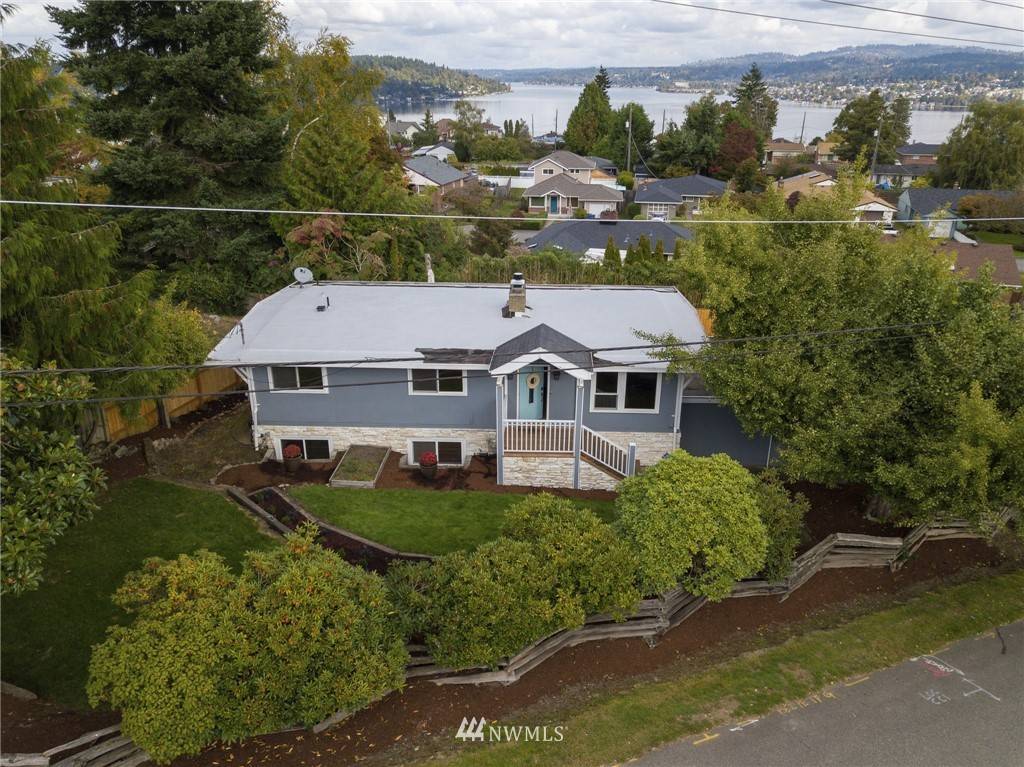 7464 S 112th ST, Seattle, WA 98178