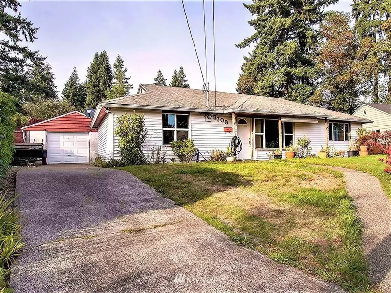 5703 239th ST SW, Mountlake Terrace, WA 98043