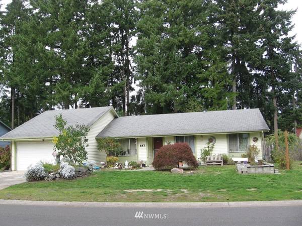 647 NE Conifer DR, Bremerton, WA 98311