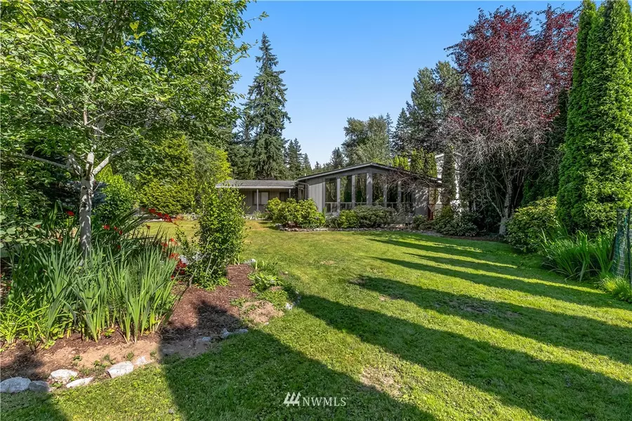 1521 Hel Lyn PL, Bellingham, WA 98226