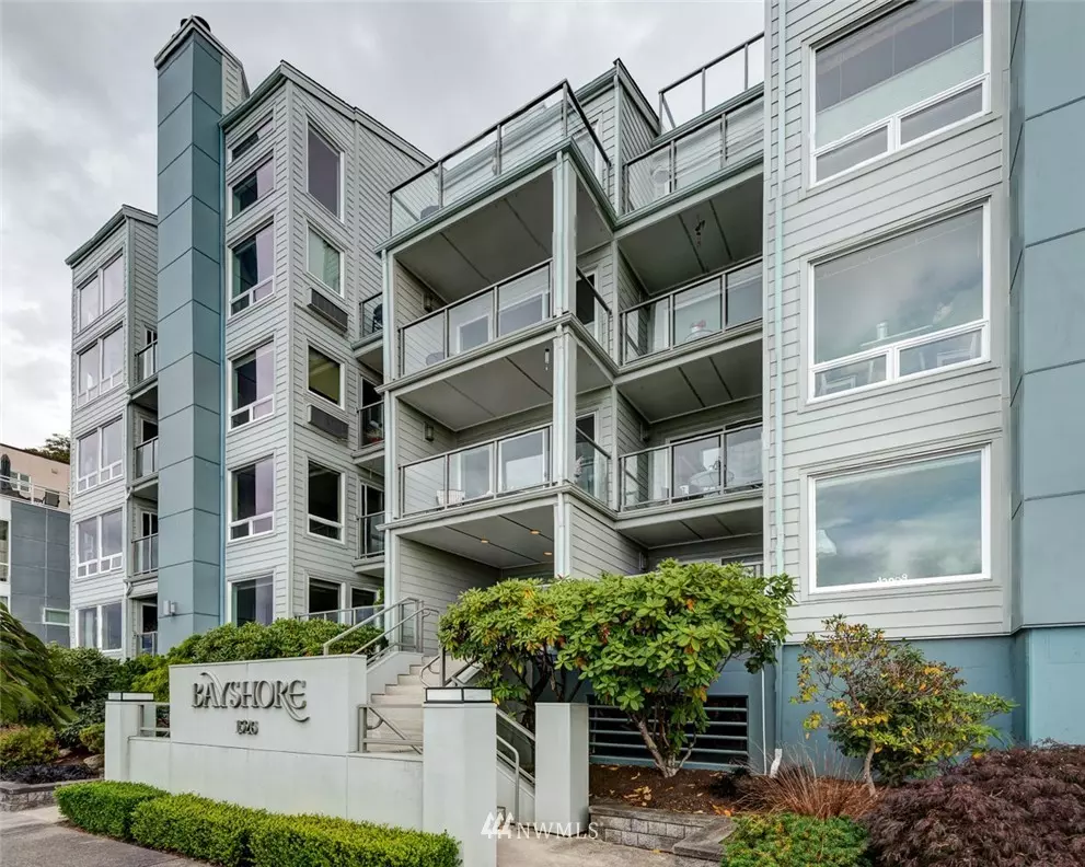 Seattle, WA 98116,1526 Alki AVE SW #202