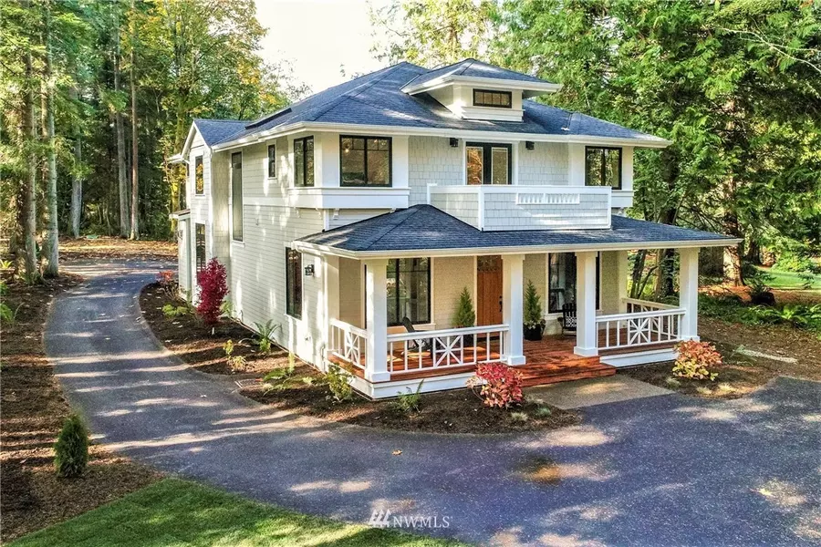 9333 Ferncliff AVE NE, Bainbridge Island, WA 98110