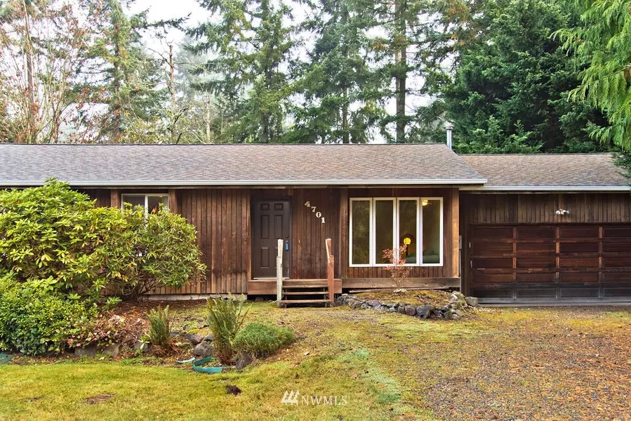 4701 W Tapps DR E, Lake Tapps, WA 98391