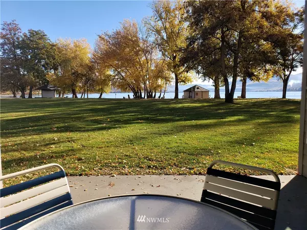 1 Beach 531-O, Manson, WA 98831