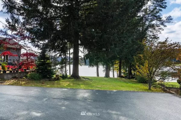 Bremerton, WA 98312,1355 Northlake WAY NW