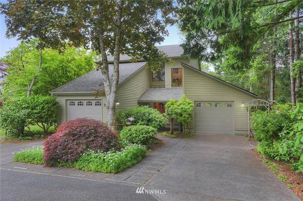 270 Cameron DR, Port Ludlow, WA 98365