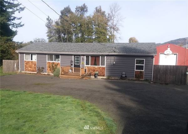 307 E Sunny Sands RD, Cathlamet, WA 98612