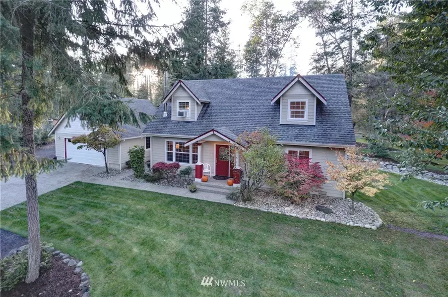 14196 Anatevka LN SE, Olalla, WA 98359