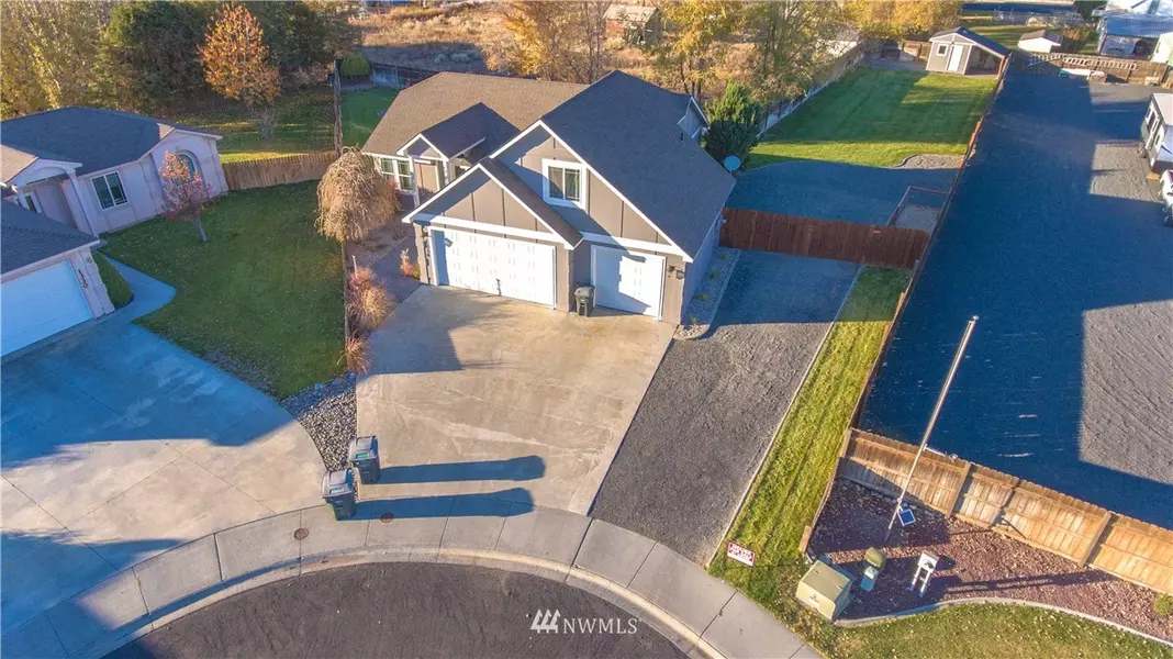 1326 S Judith ST, Moses Lake, WA 98837