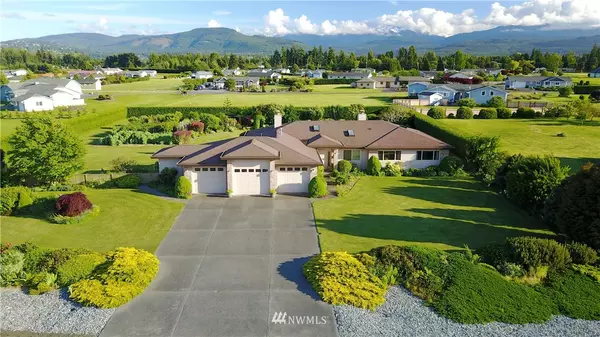 90 Westgate LN, Sequim, WA 98382