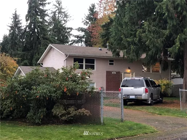 7817 49th AVE E, Tacoma, WA 98443