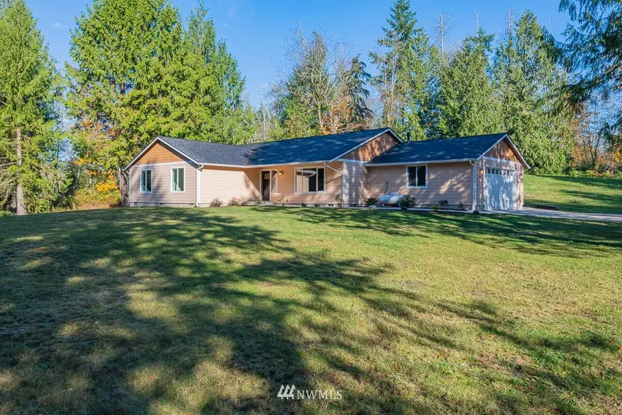 9225 NE Countrywoods LN, Kingston, WA 98346