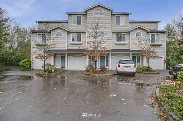 1970 132nd AVE SE #3, Bellevue, WA 98005