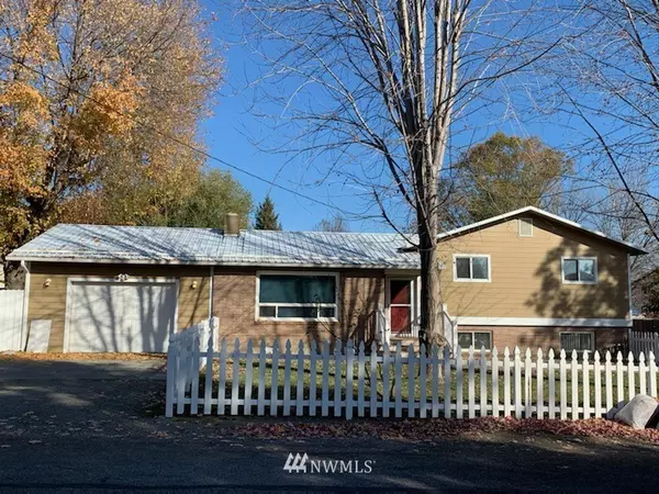 428 King ST, Okanogan, WA 98840