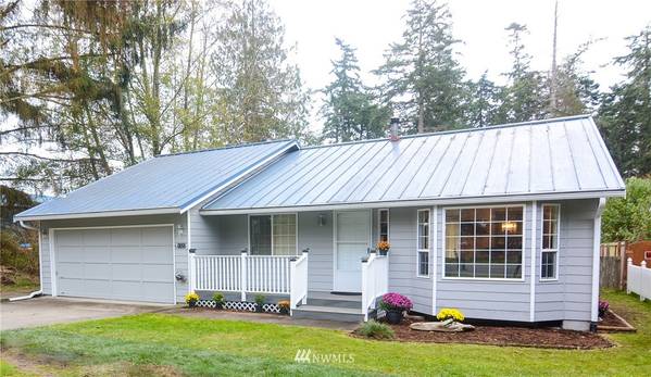 1322 Admirals DR, Coupeville, WA 98239