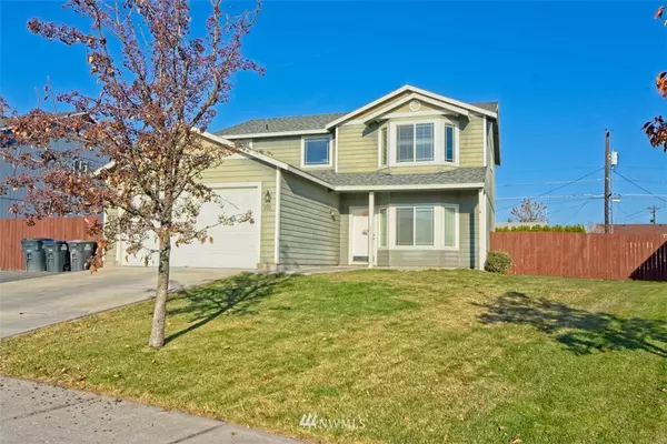 Moses Lake, WA 98837,820 W Polo Ridge DR