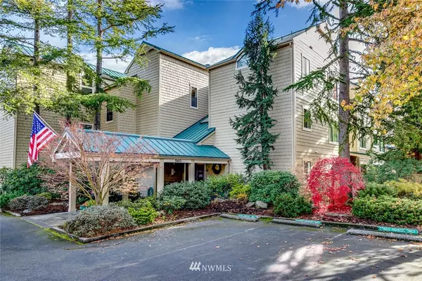 Bainbridge Island, WA 98110,560 Wood AVE SW #201