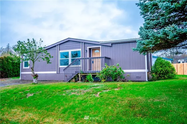 8347 Seawan PL, Blaine, WA 98264