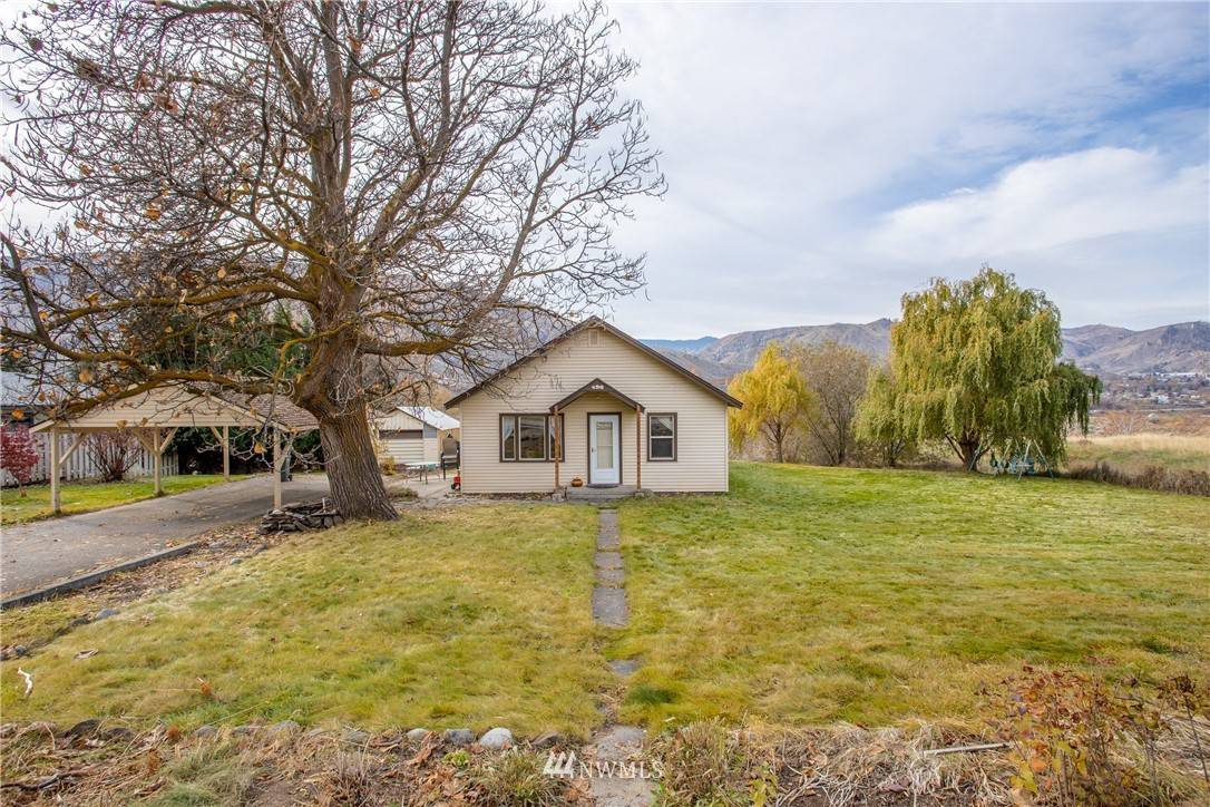 498 Rock Island RD, East Wenatchee, WA 98802