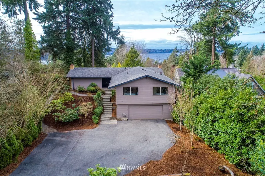 4465 Island Crest WAY, Mercer Island, WA 98040